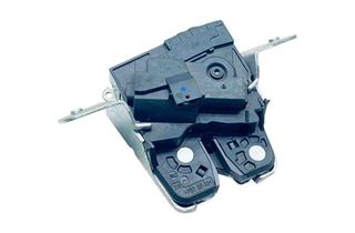 MERCEDES-BENZ GLE W166 (2015-2018) Bakluckans bagagerumslås A2047400735 30691890