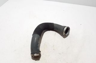 AUDI A4 B9/8W (2015-2024) Höger sida mellan kylarslang 8W0145738G 32875553