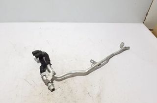 AUDI A4 B9/8W (2015-2024) Andra rör 8W0819885B 32934436