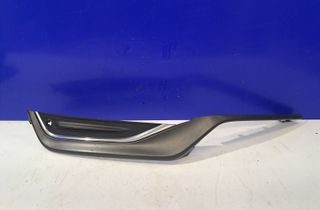 VOLVO S60 2 generation (2010-2020) Främre höger grill 31353655 32873376