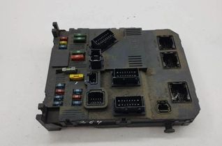 CITROËN C3 1 generation (2002-2010) Säkringsdosa 30909653