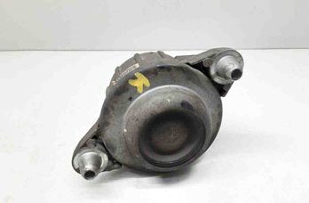 MERCEDES-BENZ C-Class W204/S204/C204 (2004-2015) Motorfäste fram A2042404217 32664061