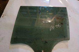 BMW 5 Series F10/F11 (2009-2017) Bakre vänster dörrglas E643R002092 31758202