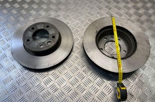 VOLKSWAGEN Touareg 2 generation (2010-2018) Vänster fram bromsskiva 32976935