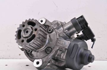 VOLKSWAGEN Touran 1 generation (2003-2015) Bensinpump 03L130755L,0445010526,05140712 31719338