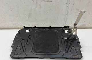 PORSCHE Taycan 1 generation (2019-2023) Andra motorrumsdelar 9J1915516A 32950870