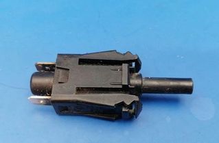 MERCEDES-BENZ W124 1 generation (1984-1994) Andra styrenheter 0015458714 21221437