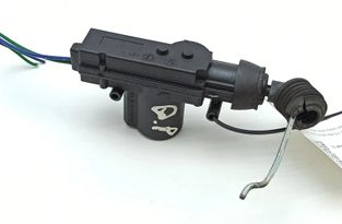 MERCEDES-BENZ W115 1 generation (1968-1976) Centrallåsmotor 932037992 30246600