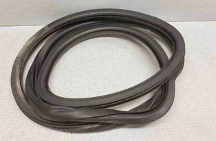 VOLKSWAGEN Passat B7 (2010-2015) Bakdörrens tätningsgummi (på karossen) 32515048