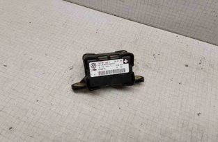 VOLKSWAGEN Transporter T5 (2003-2015) Accelerationssensor 7H0907652A,1K0907652C,7H0907652,7P0907652 32525798