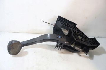 MINI Cooper F56 (2013-2020) Kopplingspedal 32894223