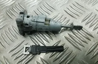 VOLKSWAGEN Passat B7 (2010-2015) Främre höger dörrlås 3C0837168B,3C0837167B 34717630