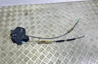 TOYOTA Avensis 2 generation (2002-2009) Bakre höger dörrlås UR2 33548714