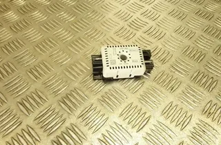 VOLKSWAGEN Tiguan 2 generation (2016-2024) Bootlid antennförstärkare 5Q0035570 34986464