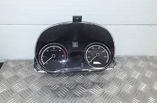 HYUNDAI i30 PD ( 3 generation) (2017-2024) Hastighetsmätare 8100c563 33510177