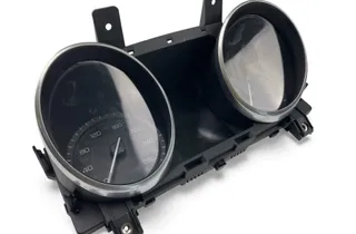 JAGUAR XE 1 generation (2014-2024) Hastighetsmätare GX7310849EG 33370611