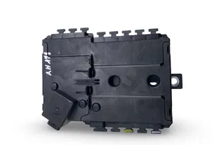 MERCEDES-BENZ C-Class W205/S205/C205 (2014-2023) Strömfördelningslåda A2055402850 33520592