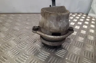 PORSCHE Cayenne 958 (2010-2018) Motorfäste fram 94837504903 33406887