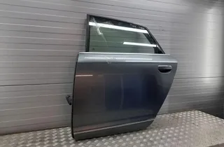 AUDI A6 C6/4F (2004-2011) Vänster bakdörr 4F0959801F 33425251