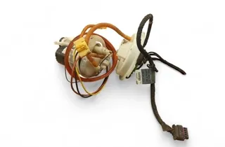 AUDI 100 4A/C4 (1990-1994) Bränslepump i tank 8W0919087J 33464950