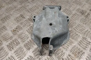 AUDI A7 C7/4G (2010-2020) Motorfäste på vänster sida 4G0399060E 33487123