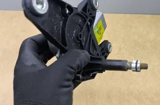 MERCEDES-BENZ R-Class W251 (2005-2017) Baklucka Fönstertorkare Motor A2518200042 33157568