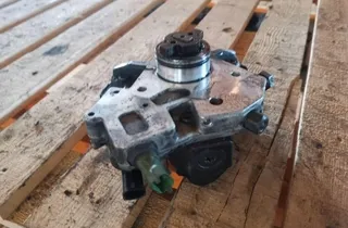 VOLVO XC60 1 generation (2008-2017) Bensinpump 0445010111 33871932