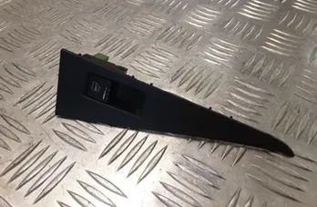 SEAT Leon 2 generation (2005-2012) Bakre höger dörrfönsterkontrollbrytare 1P0867228A 28380149