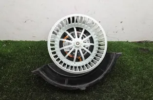 VOLKSWAGEN Amarok 1 generation (2010-2022) Innervärmare 347889224,34788 34249552