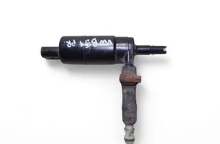 VOLKSWAGEN Passat B5 (1996-2005) Vindrute/vindrutespolarpump 262748790 33345848