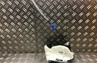 SEAT Mii 1 generation (2011-2023) Främre höger dörrlås 1S1837016C 33522093