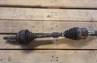 CHRYSLER Voyager 4 generation (2001-2007) Fram Vänster Drivaxel 33134172