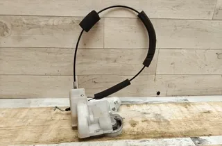 MAZDA 5 1 generation (2005-2010) Lås för skjutdörr på vänster sida 33381802