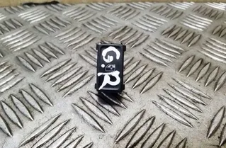 SKODA Octavia 3 generation (2013-2020) Bakre höger dörrfönsterkontrollbrytare 5E0959855A 26191518