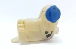 AUDI A4 B8/8K (2011-2016) Expansionskärl 4F0121403 33544367