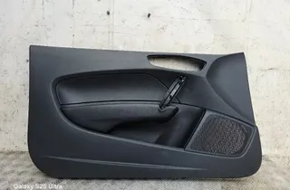 AUDI A1 8X (2010-2020) Vänster främre dörrpanel 8X3867117,8X3868109 33538822