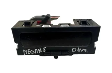 RENAULT Megane 3 generation (2008-2020) Navigationsdisplay K527582045,8200107839B 33529761