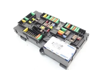 BMW 4 Series G22, G23, G26 (2020-2023) Säkringsdosa 5A4CFB9 33503777