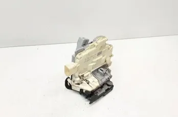 VOLKSWAGEN Passat B7 (2010-2015) Bakre vänstra dörrlås 3C4839015A 33624933