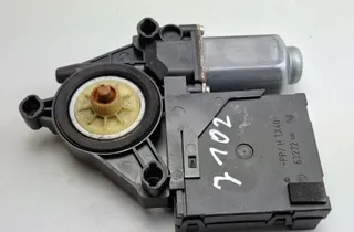 VOLKSWAGEN Golf 5 generation (2003-2009) Vänster framdörr Fönsterregulatormotor 1K0959701E 33544498