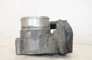 AUDI A4 B8/8K (2011-2016) Gasspjällskropp 06F133062E 33298698