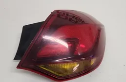 OPEL Astra J (2009-2020) Bakre höger bakljuslampa 33378130