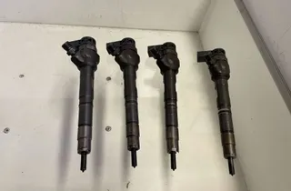 VOLKSWAGEN Touran 1 generation (2003-2015) Bränsleinsprutningssats 03L130277Q 33507077