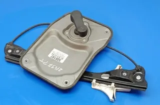 SKODA Fabia 2 generation (2010-2014) Fönsterhiss för höger bakdörr 34984337