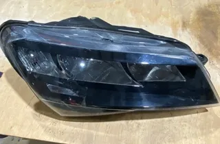 SKODA Superb 3 generation (2015-2023) Fram höger strålkastare 3V1941016, 1EJ01193902 33356807