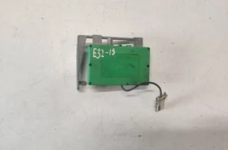 VOLVO S60 2 generation (2010-2020) Bootlid antennförstärkare 30679286 33140500