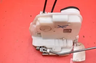 MITSUBISHI ASX 1 generation (2010-2020) Bakre vänstra dörrlås A047218 33525842