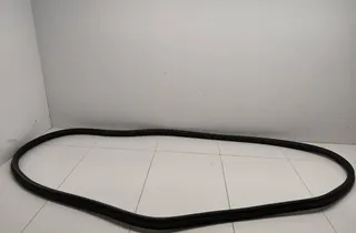 PEUGEOT 2008 2 generation (2019-2023) Bakdörrens tätningsgummi (på karossen) 33331032