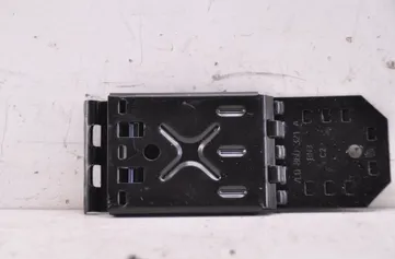 AUDI Q3 8U (2011-2020) Hjulstöd 7L0860321A 34856293