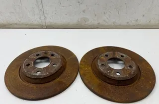 AUDI A4 B9/8W (2015-2024) Vänster bakbromsskiva 34987352